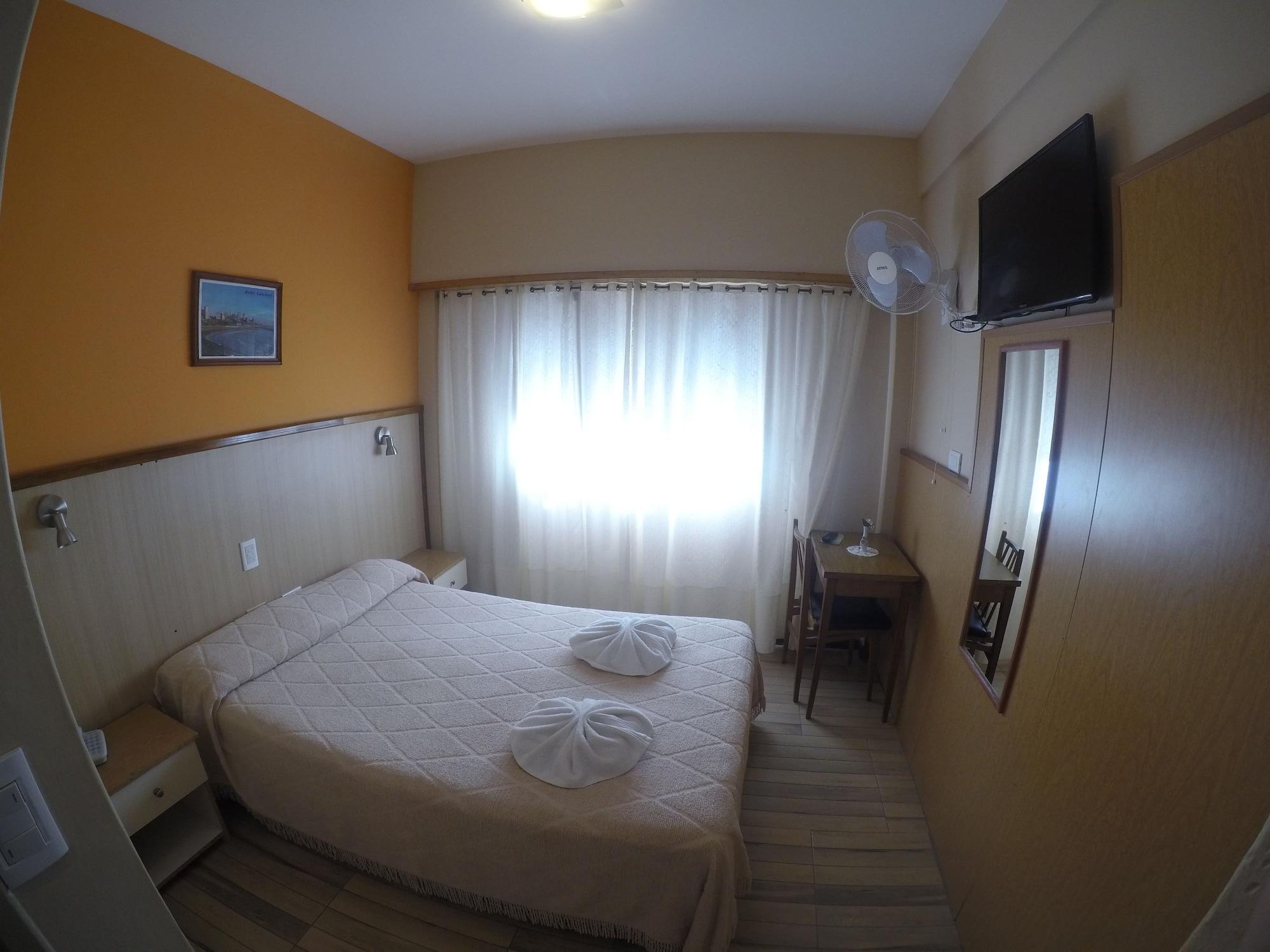 Hotel Catedral 2*